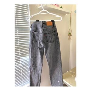 LEVI 500 JEANS IN GREY